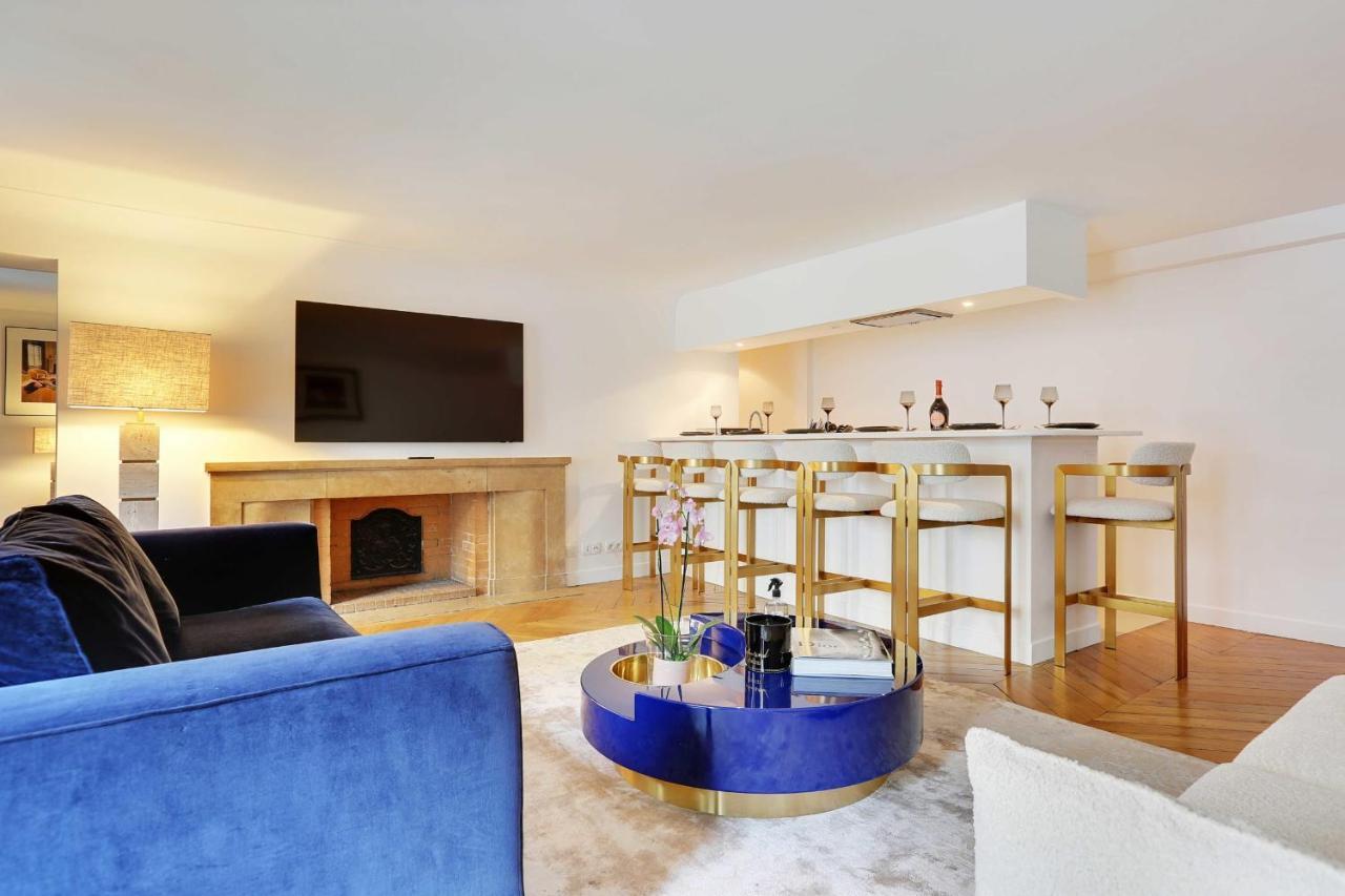 Elegant Apartment - 2Bd-6P - Avenue Montaigne Париж Екстер'єр фото